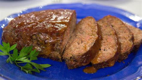 Bake the meatloaf for 45 minutes. A 4 Pound Meatloaf At 200 How Long Can To Cook - SPINACH ...