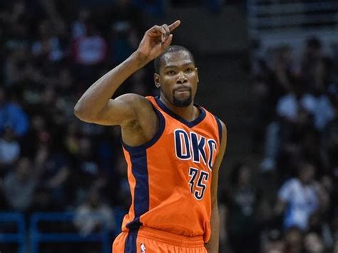 Kevin Durant Scores 63 Points In Seattle Pro Am