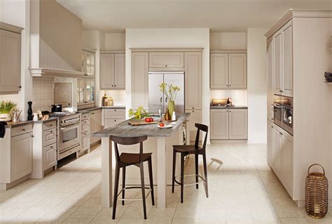 Solid wood kitchen cabinets offer an unprecedented range of high quality solid oak kitchen cabinets available online at a price you can truly afford! PVC Thermofoil Raised Square White Color Kitchen Cabinets ...