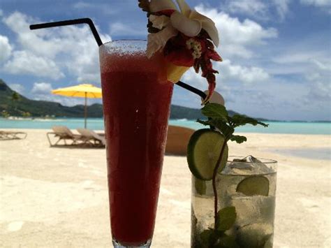 Drinks On The Beach Delish Picture Of Four Seasons Resort Bora Bora Bora Bora Tripadvisor