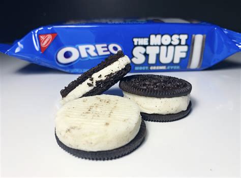 Review Nabisco The Most Stuf Oreos Junk Banter