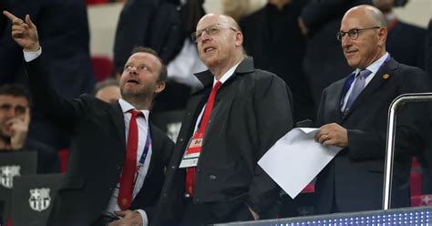Police faced off against manchester united fans during protests against the glazers. Avram Glazer reponds with sharp two-word response to ...