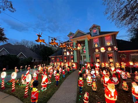 Where To Find The Brightest Neighborhood Christmas Lights In Dallas Or