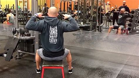 Tip The Heavy Seated Face Pull