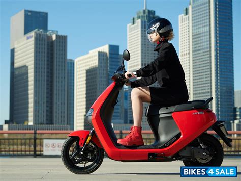 Segway Ninebot eScooter E125 Scooter: Price, Review, Specs and Features