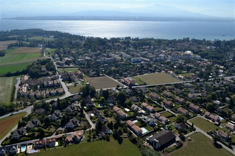 Prangins (oc) comune svizzero (it); Commune de Prangins - Photos de bâtiments et de lieux