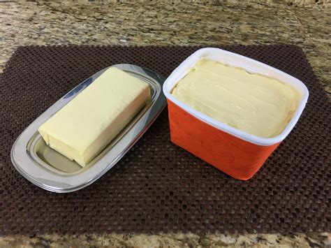 Manteiga E Margarina Voc Sabe Qual A Diferen A M Ozinha Na Cozinha
