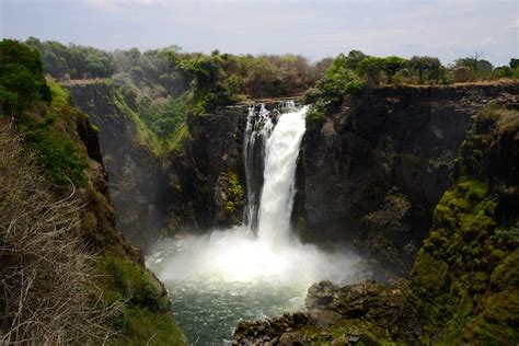 Victoria Watervallen Vormen Een Indrukwekkend Schouwspel Stunningtravel