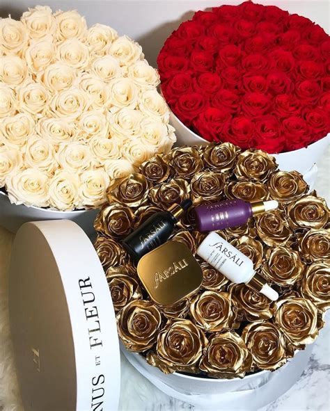 Venus et fleur large square flower arrangement ruby anniversary gifts for your wife or husband don't have to come in the form of jewelry to be special. The Ultimate Venus Et Fleur Guide - TRENDS U NEED TO KNOW ...