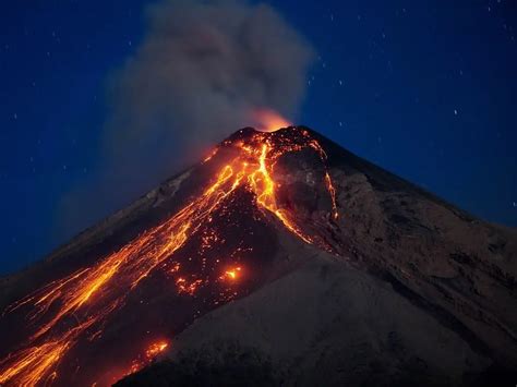 Volc N De Fuego Registra Hasta Explosiones Por Hora En Guatemala