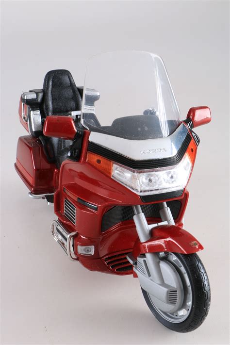 Collection Of Toy Motorcycles Featuring Harley Davidson Ebth