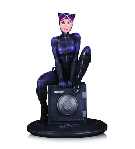 Dc Cover Girls Catwoman Statue Revealed