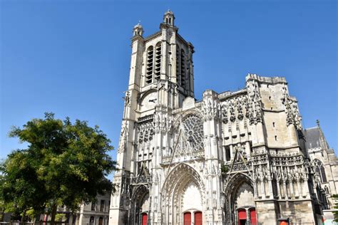 Cathédrale Saint Pierre Et Saint Paul De Troyes Un Couple En Vadrouille