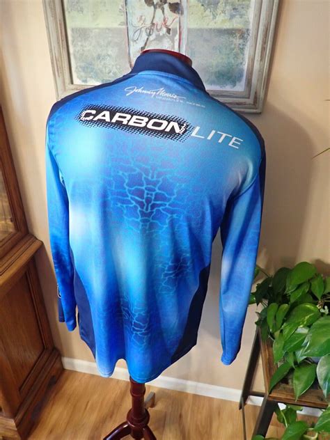 Bass Pro Shops XPS Johnny Morris Tracker Boats Men Fi… - Gem