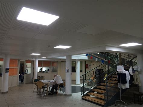 En cas de changement, le prix et la disponibilité des produits de votre panier sont susceptibles de changer. Dalle LED faux plafond 60 X 60 40W 4500°K- plafonniers ...