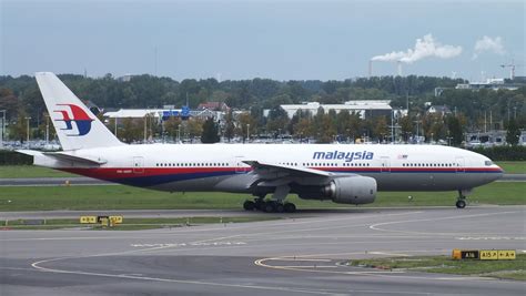 Malaysia Airlines Boeing 777 200