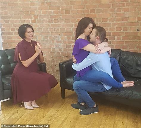 Couple Enlisted A Therapist To Help Them Enjoy Threesomes Without Jealousy Daily Mail Online