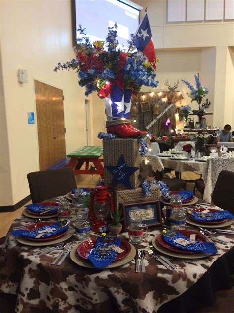 Celebrate a texas home interior design filled with western wall decor and ranch casual home decorator accents. Festival of tables - 2016 - Texas, red, white and blue ...