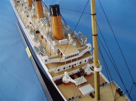 Rms Titanic Model W Lights Limited Edition 40″ Assembled