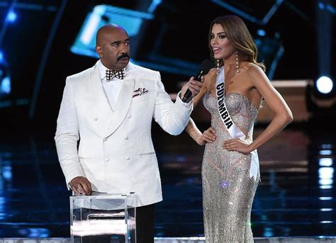 Miss Universo 2019 Steve Harvey Diz Que O País Errado Mais Uma Vez Mas De Uma Maneira