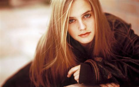 free download hd wallpaper alicia silverstone actress blonde face hair portrait long