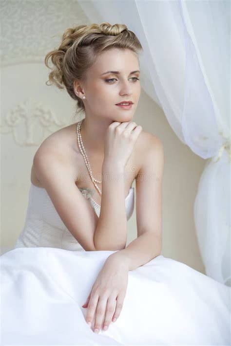 Beautiful Bride In White Wedding Dress Stock Image Image Of Fashion Girl 67147061
