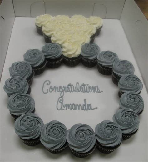 Online cake delivery in uae. Diamond Ring Cupcake Cake - Grandma's Country Oven Bake Shoppe