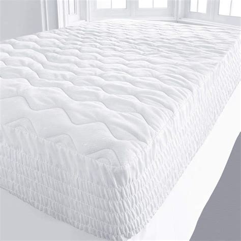 Get the best foam mattress topper for your bed which will serve both comfort and purpose of protecting your mattress in the long run. Royal Velvet Washable Memory Foam Mattress Pad | Memory ...