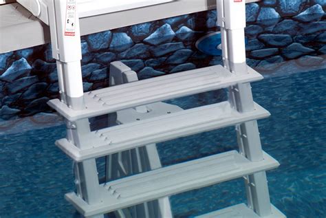 What Are The Best In Pool Ladders For Heavy People For Big And Heavy