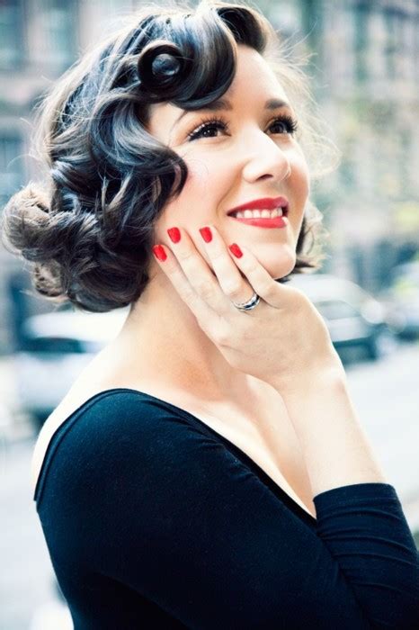 Retro Pin Up Girl Waves 7 Amazing Styles For Curly Hair