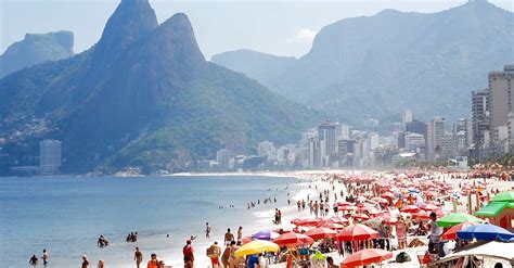 Voulez Vous Amuser Venir Sur Les Plages De Rio De Janeiro Photos