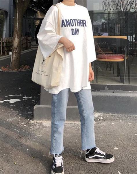 how to style a big t shirt and jeans best images