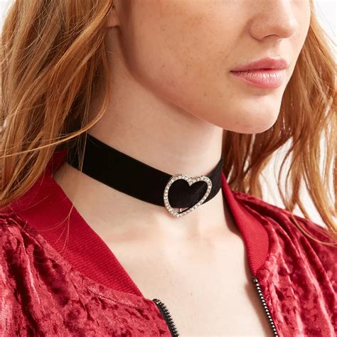 Gothic Jewelry Chockers For Women Vintage Velvet Chokers Heart Neck Accessories Black Chunky