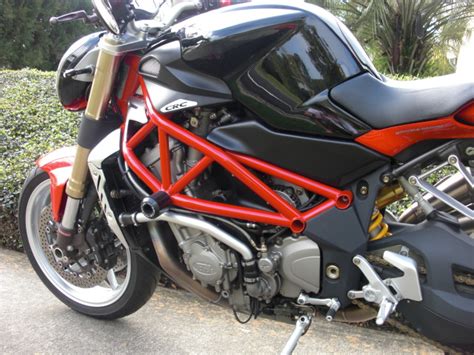 Mean, hostile, also thanks to its signature headlights inspired by the porsche 911, it was an immediate and unprecedented success that is still lasting 20. Beautiful 2006 MV Agusta Brutale 910s Great Price - Ducati ...