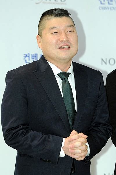 직캠 강호동, 이시영 포스터 촬영 (ft.직관). 방송인 강호동 10일 부친상…소속사 "장례 조용히 치르기로 ...