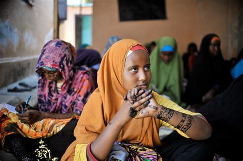 Fighting Female Genital Mutilation In Somalia The Borgen Project