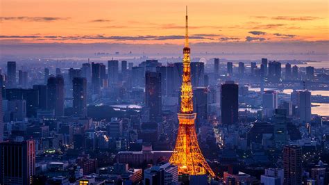 Tokyo Tower In Minato City Tokyo Japan Bing™ Wallpaper Gallery
