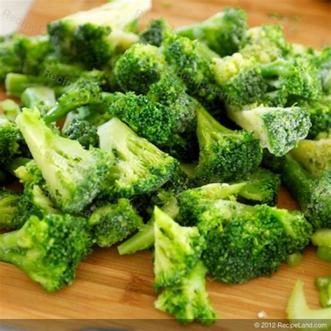 The nutritional values of broccoli per 100 grams are Broccoli florets: about, nutrition data, photos, where ...