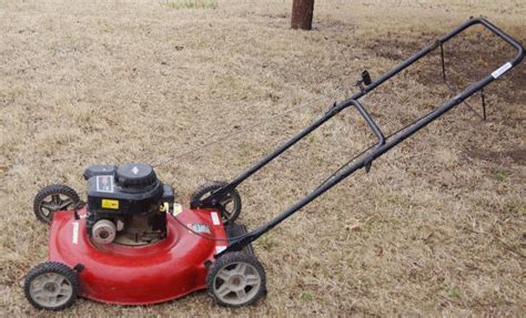Murray Briggs And Stratton 450 Series 148cc 450 Lawnmower Video
