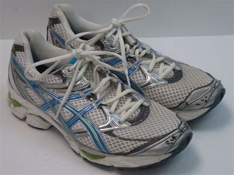 Asics Gel Cumulus 12 Womens Size 10 White And Blue Athletic Running