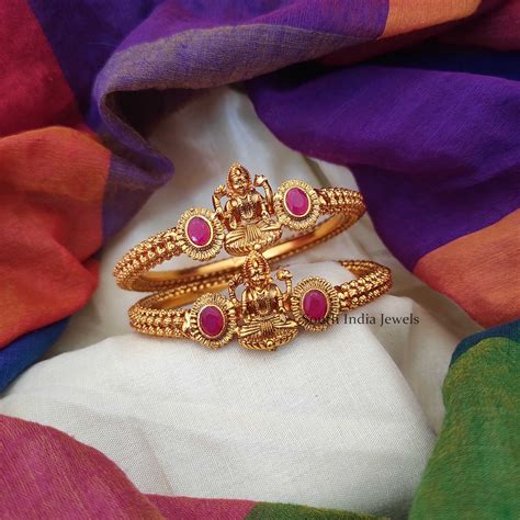 Beautiful Antique Lakshmi Kada Bangle South India Jewels