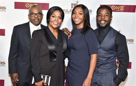 Cece Winans Daughter Ashley Love Gets Married The Rickey Smiley
