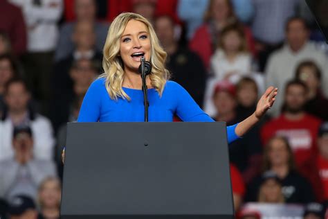 Born april 18, 1988) is an american political commentator and author who served as the 33rd white house press secretary for the trump administration from april. New Trump press secretary Kayleigh McEnany has an awful ...