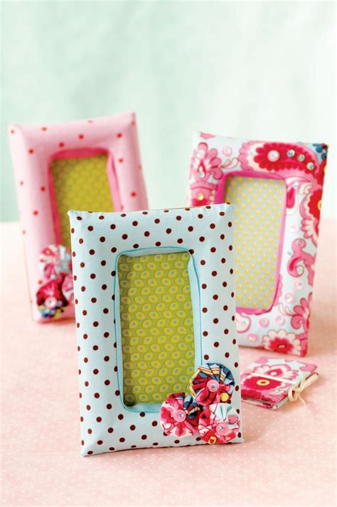 12 Diy Fabric Photo Frames To Cheer Up Your Pics Shelterness