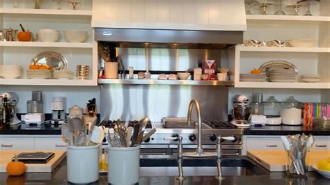 Ina Garten Gives Rare Tour Of Her Impressive Barn Kitchen See Inside