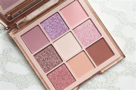 Huda Beauty Light Nude Obsessions Palette Review Swatches Hannah