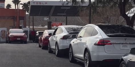 The Holidays Are Hard On Teslas Superchargers Long Lines Reported