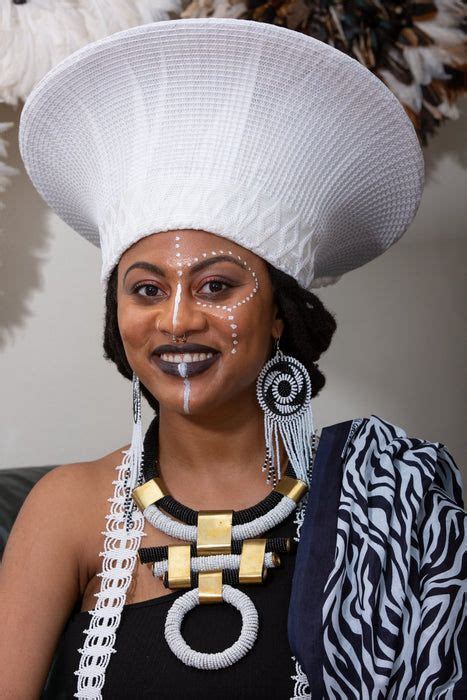 Zulu Wide Basket Hat White Handmade In South Africa In 2022 Zulu Black Beauties Black Bride
