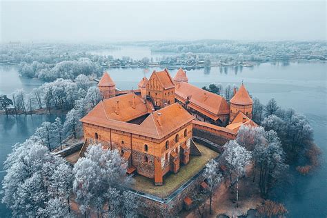 Hd Wallpaper Lithuania Castle Winter Landscape Trakai Island