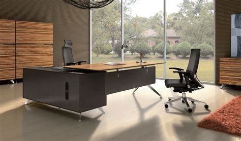 The Best Models Of Desks For Your Office Bosss Cabin